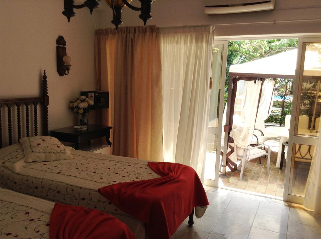 Guest house Casa Amarela Lagos